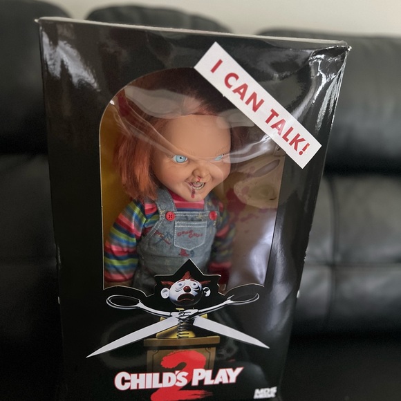 Chucky Doll in Box - Picture 5 of 8